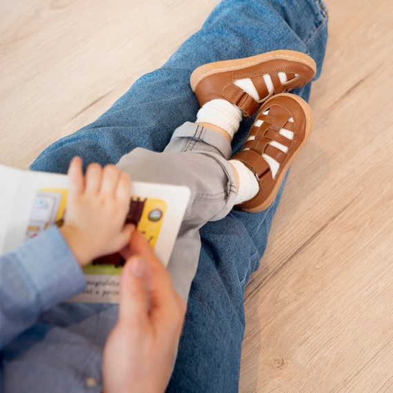 Barejoy Verona– barefoot szandálcipő – barna